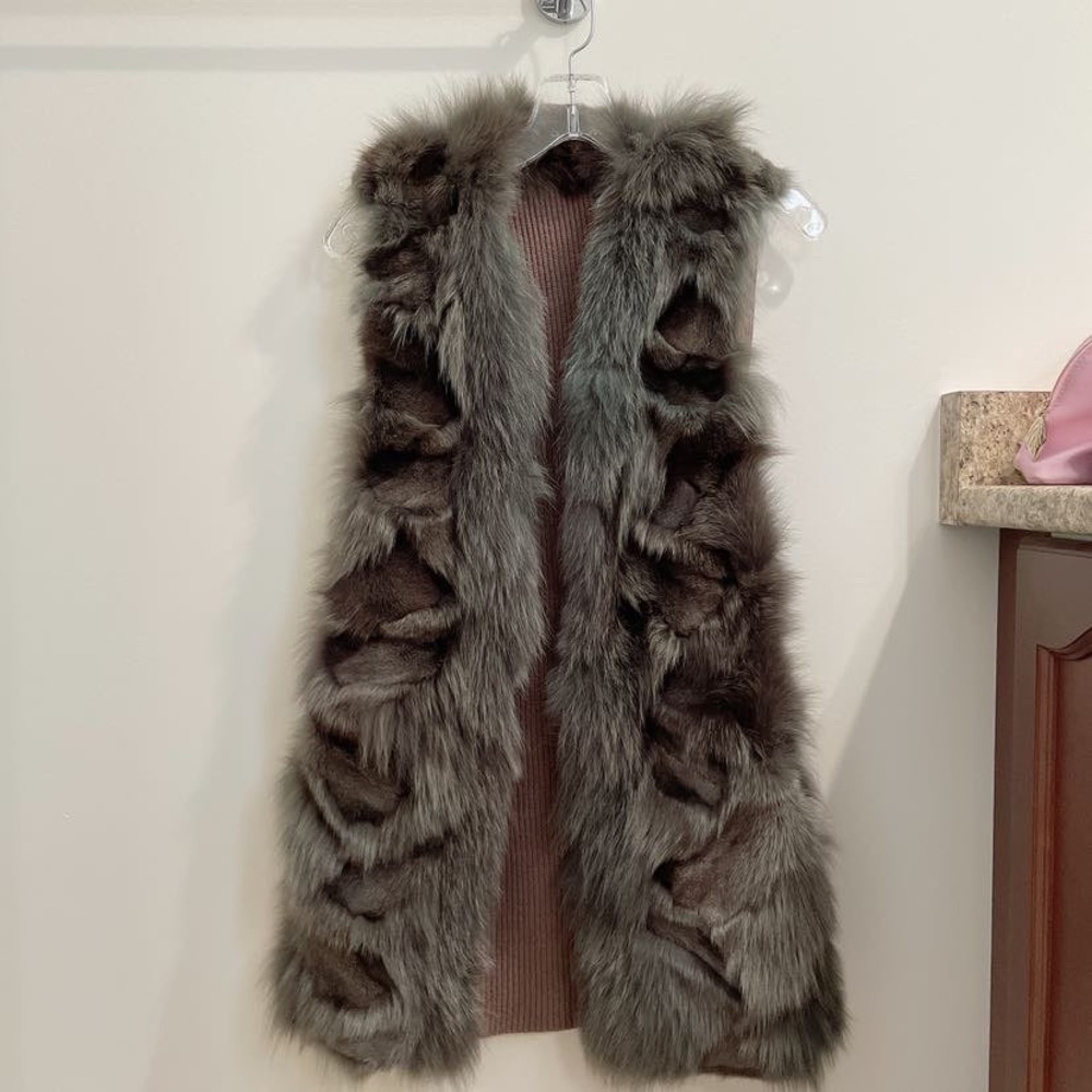 Real fox fur vest